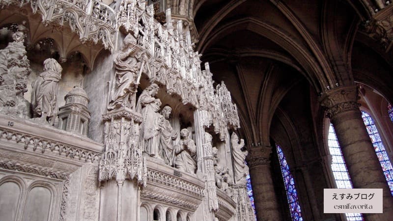 シャルトル大聖堂の彫刻